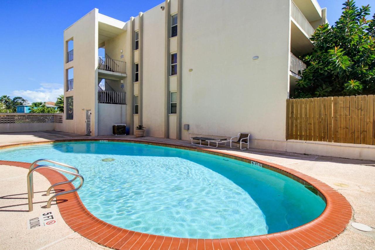 Fiesta Sol Condominiums Саут Падре Алънд Екстериор снимка